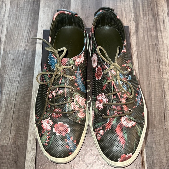 GUCCI SHAGREEN FLORAL SNEAKERS VINTAGE - Picture 1 of 10
